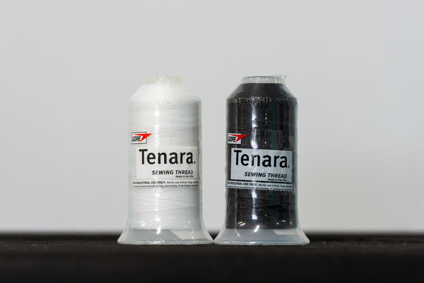 Gore Tenara PTFE UV-treated threads heavy duty for upholstery black & white